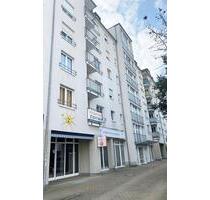 2-Raum-Wohnung mit Balkon am gr. Wohnzimmer und kleiner Küche im Stadtzentrum! - Chemnitz