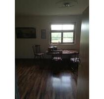 3-zimmer Wohnung - 700,00 EUR Kaltmiete, ca.  90,00 m² in Radolfzell am Bodensee (PLZ: 78315)