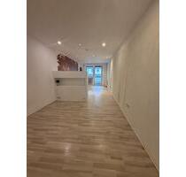 Gemütliche 1-Zimmer Wohnung mit Einbauküche und Balkon - Langenhagen Brink