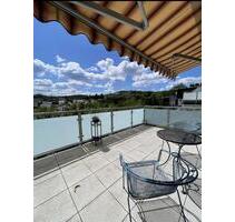 Renovierte 2-Zimmer Wohnung mit toller Terrasse, EBK + Garage - Bad Schwalbach
