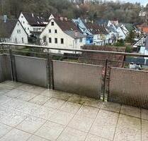 3 Zimmer DG-Wohnung mit EBK und Balkon in Königsbronn