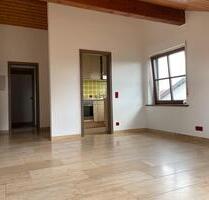 2,5 Zimmer Wohnung direkt am Naturschutzgebiet mit EBK & Keller - Horb am Neckar