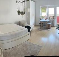 Helle 1-Zimmer-Wohnung mit großem Balkon – Einzug ab 01.01.2026 - Köln Lindenthal