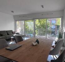 Moderne 2 Zimmer Whg mit Balkon, EBK- Zentral gelegen - Saarbrücken