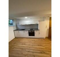 1 Zimmer Wohnung in Weingarten - 700,00 EUR Kaltmiete, ca.  30,00 m² in Ravensburg (PLZ: 88213) Galgenhalde