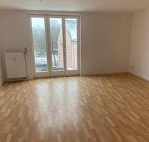 Sehr schöne 3-Zimmer mit Wanne und Balkon! - Chemnitz Euba