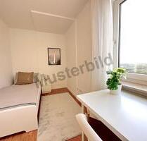 Charmantes 1 Zimmer-Apartment in Penthouse WG Frankfurt am Main