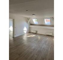 helle 2 Zimmer Wohnung mit Blick ins Grüne - Neustadt an der Orla