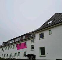 3 Zimmer gepflegte Wohnung mit Laminat und Einbauküche zu. - Wolfsburg Ehmen