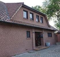Geräumige Drei- Zimmer Obergeschosswohnung in ruhiger Lage von Wallinghausen - Aurich Egels und Wallinghausen