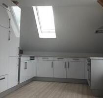 2 Zimmer Dachgeschoss Wohnung - PROVISIONSFREI - Coburg