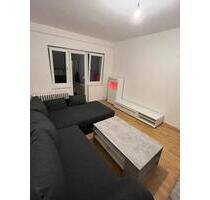 2 Zimmer Wohnung zu vermieten - 1.300,00 EUR Kaltmiete, ca.  100,00 m² Wohnfläche in Berlin (PLZ: 13629) Reinickendorf