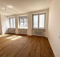 Am Perlachberg Augsburg 3 12 Zimmerwohnung mit Wohnküche zu vermieten ( WG möglich )