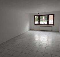 Helle frisch renovierte 3 Zimmer EG Wohnung in Köln-Dellbrück