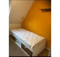 1 Zimmer in einer 3er WG ab1.111.121.1 StudentenPraktikanten - Friedrichshafen Allmannsweiler