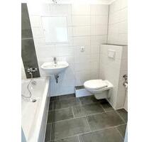 Frisch renovierte 3 Zimmer Wohnung - Schwerin Mueß