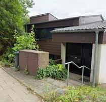 Bochum - Querenburg: 3,5 Zimmer - Wohnung mit Terrasse und Garage
