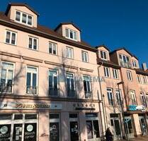 Schicke kleine 2 Zimmer - Wohnung, neue Einbauküche incl. Geschirrspüler - Schwerin