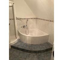 Wohnung WG-Wohnung - 1.600,00&nbsp;EUR Kaltmiete, ca.&nbsp; 150,00&nbsp;m&sup2; in Ludwigsburg (PLZ: 71642) Hoheneck