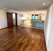 4-Zimmer-Wohnung im Münchner Westen – große Wohnküche, Balkon, WG-tauglich, frisch renoviert - Planegg