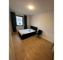 EIN ZIMMER in einer gemütlichen 3-Zimmer-Wohnung - Mönchengladbach