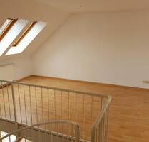 Sehr schöne 4-Zimmer Maisonette-Wohnung mit SW-Balkon + Carport - Bad Schwartau