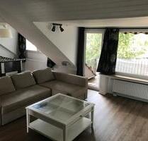 Dg Wohnung 3,5 Zimmer KDB 81m2 EBK Balkon, Keller, Stellplatz - Bergisch Gladbach