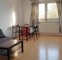 3-Zimmer teilmöblierte Wohnung mit Einbauküche, Balkon, Parkplatz - Berlin Lichtenberg