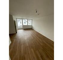 1 Zimmer neu sanierte Wohnung 499€ Kaltmiete - Düsseldorf Stadtbezirk 5