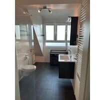 Wir bitten hier, eine moderne Wohnung, im Herzen von Lehrte an.