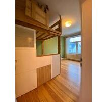 Biete: 2 Zimmer Altbau Wohnung in Hassee Kiel