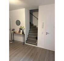 4 Zimmer Dachgeschosswohnung in Löhne, Grenze Bad Oeynhausen