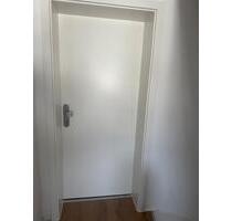 Schöne renovierte 3 Zimmer Wohnung mit Terrasse in Leverkusen