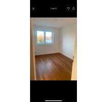Zimmer in der Wohnung - 450,00 EUR Kaltmiete, ca.  97,00 m² in Kehl (PLZ: 77694)