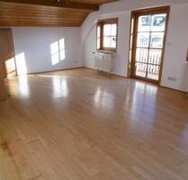 3 Zimmer DG Wohnung - 800,00 EUR Kaltmiete, in Deggendorf (PLZ: 94469)