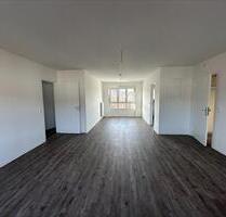 2. OG 3 Zimmer ab sofort (frisch saniert) - Kaufbeuren