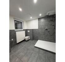 ERSTBEZUG: 2-3 Zimmer EG Wohnung, 65 qm, Stellplatz, Feldrand, - Lützelbach