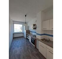 Anfragen NUR per E-Mail. 3-Zimmer Wohnung mit EBK im 1-OG in der Nähe Innenstadt. - Bremerhaven Mitte