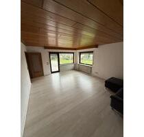 3-Zimmer Wohnung + Abstellraum - 900,00 EUR Kaltmiete, ca.  90,00 m² in Sinsheim (PLZ: 74889)