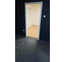 2 Zimmer Wohnung Roth zentral - 400,00&nbsp;EUR Kaltmiete, ca.&nbsp; 54,00&nbsp;m&sup2; in Roth (PLZ: 91154)