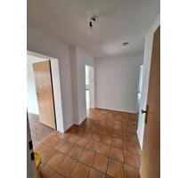 freundliche helle 3 Zimmer Küche Bad WC Balkon Wohnung 1.Stock - Gröbenzell