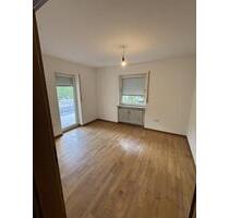 2-Zimmer Ideal als WG Singles oder Paare - mit Dachterrasse und Blick auf die Marienburg - Würzburg Heuchelhof