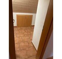 2 Zimmer DG Wohnung - 350,00 EUR Kaltmiete, in Geiselhöring (PLZ: 94333)