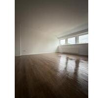 Sanierte 4 Zimmer Wohnung in St. Tönis (Tönisvorst) zu vermieten