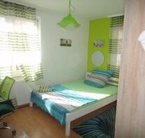 *** FRAUEN WG ZIMMER ZUM VERMIETEN - Villingen-Schwenningen