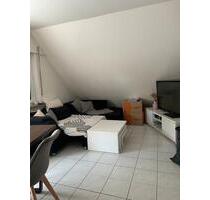 2 Zimmer DG Wohnung in Heuchelheim - Heuchelheim a. d. Lahn
