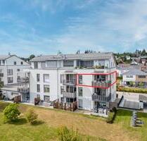 Modern und licht: 3,5 Zimmer im Ortskern, 2. OG, ruhige Lage mit EBK, TG -Spl. und Balkon - Wellendingen