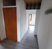 2 12 Zimmer Wohnung zur Miete - 590,00 EUR Kaltmiete, ca.  65,00 m² in Celle (PLZ: 29225) Neustadt/Heese