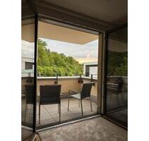 Moderne 1,5 Zimmer Wohnung Balkon, bodentiefe Fenster, Tiefgarage - Neuhausen auf den Fildern