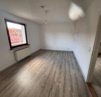 2 Zimmer Wohnung, ca. 67 m² im 1. OG in 4 Parteien Haus - Helmstedt